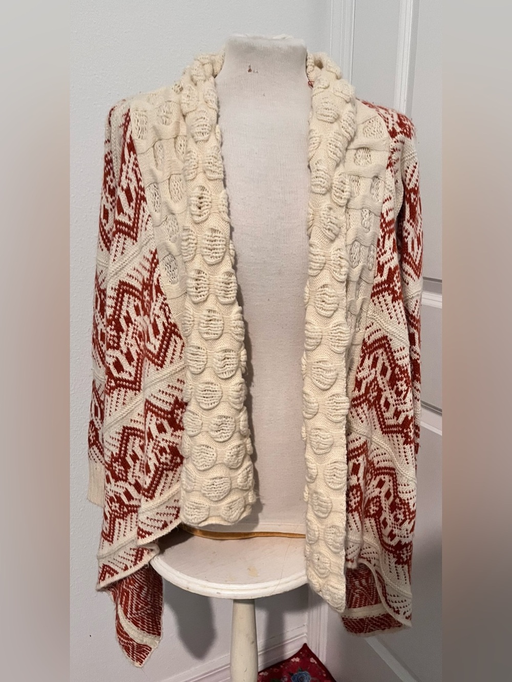 My Beloved Cream and Rust Patterned Open-Front Cardigan S/M